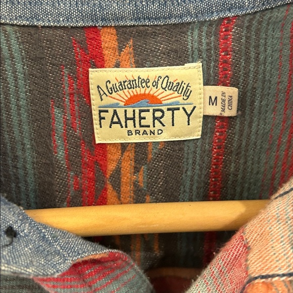 Faherty button down - Picture 4 of 5